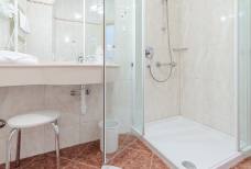Hotel Fernblick - Bagno camera 104